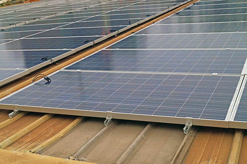 China Soporte De Techo De Hojalata Inclinada Para Techo De Panel Solar  Proveedor Y Fabricante - Uisolar