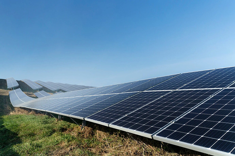 ¡La demanda fotovoltaica mundial sigue creciendo! 351GW recién instalados en 2023