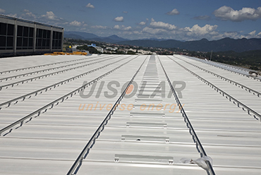 Asegurando el futuro: Sistema de montaje solar no penetrante de 2,5 MW implementado con éxito en la azotea de Xiamen